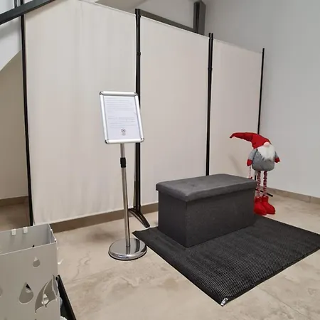 Gaestehaus 2c Oder 2d 게스트하우스 줄리흐