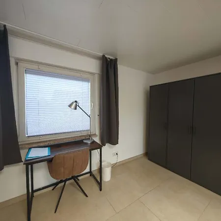 Gaestehaus 2c Oder 2d بيت ضيافة *